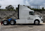 Volvo VNL 2016 D13 465hp At 12 vel. 40,000 lbs. - Image 6
